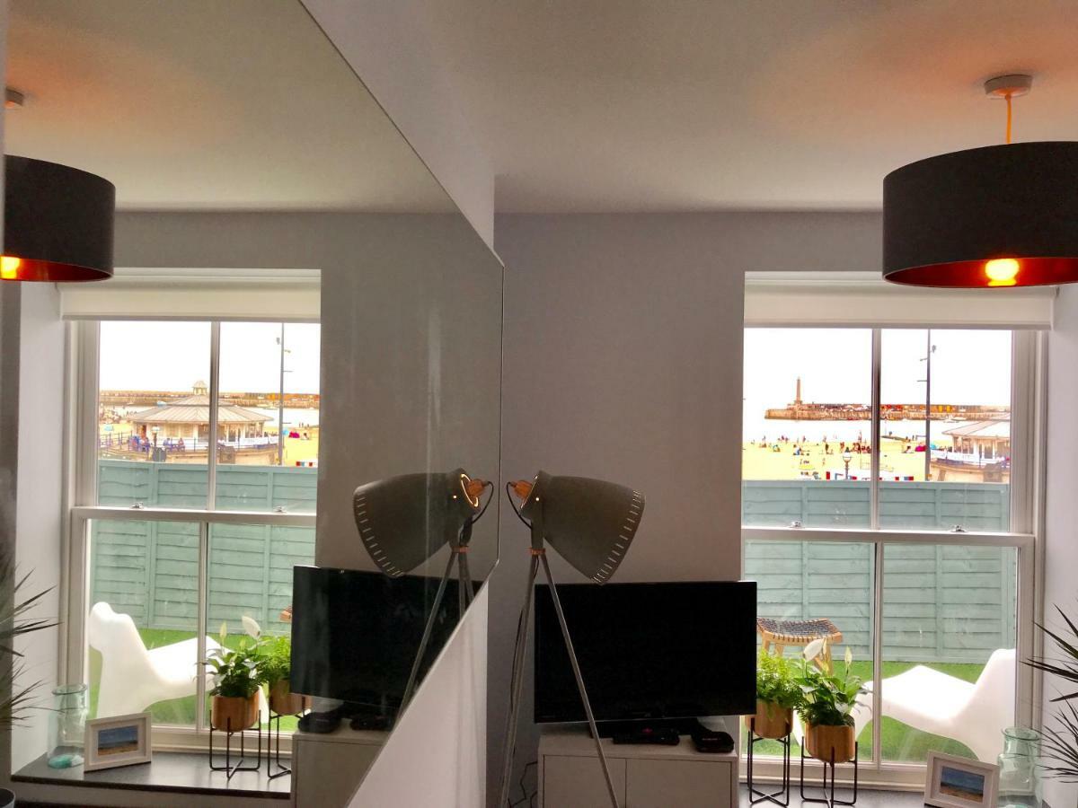 The Dreamland Apartment - Margate Beach - By Goldex Coastal Breaks Экстерьер фото